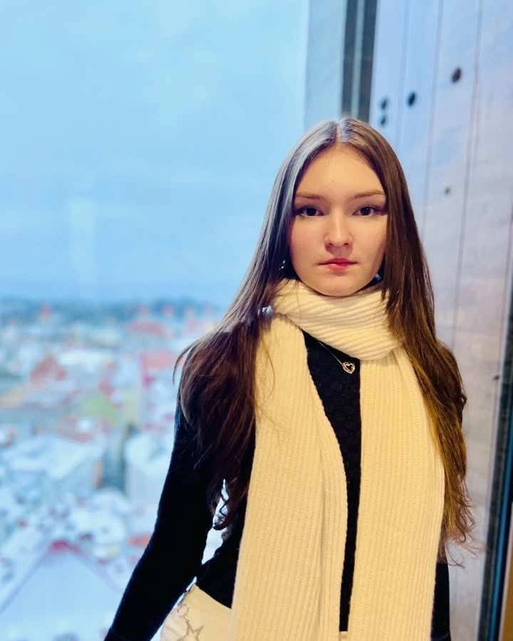 Pärle Laigna - Fashion Model - Portfolio Image 2